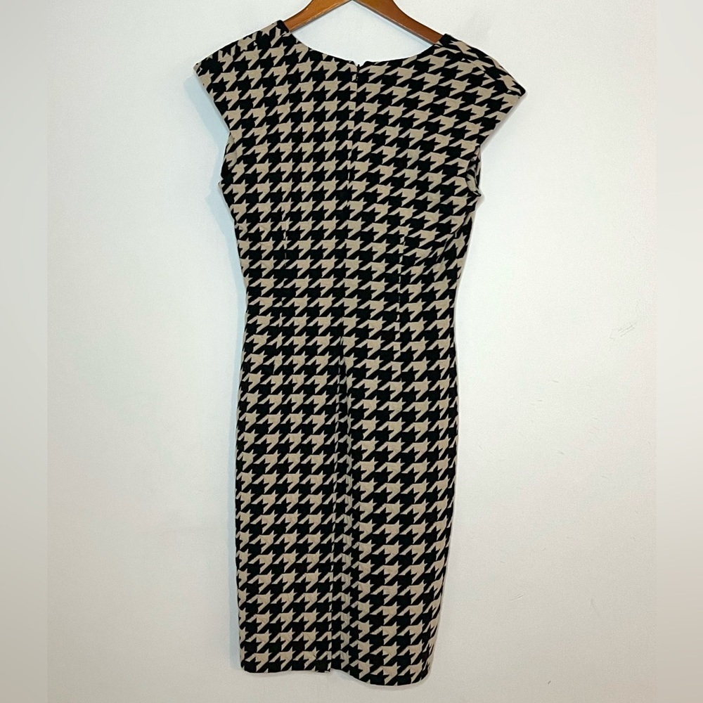Calvin Klein Houndstooth Surplice Neck Belted Dress Sz 6 - Picture 4 of 6